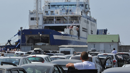 Через Керченский пролив в 2015 году перевезено свыше 250 тыс. грузовиков