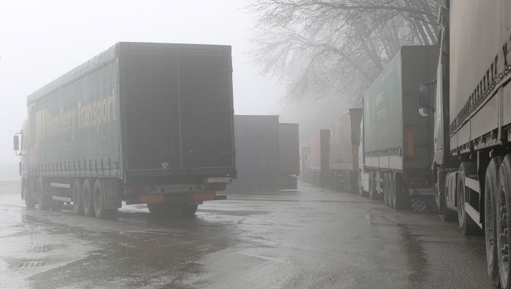 Минтранс: движение грузовиков между РФ и Украиной осуществляется беспрепятственно