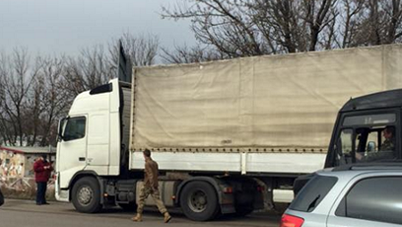 В пунктах пропуска на западной границе Украины в очередях стоят 640 автомобилей
