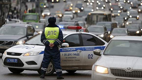 В России полиция сможет отключать двигатель преследуемого автомобиля