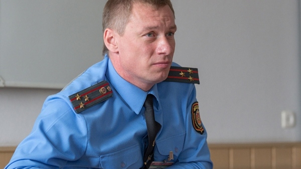 Начальник ГАИ Беларуси: инспекторы ДПС не должны «прятаться за кустами»