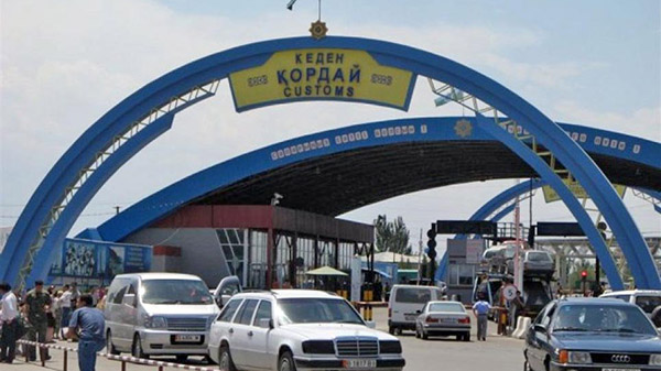 Казахстан ограничил ввоз продуктов из России из-за сибирской язвы