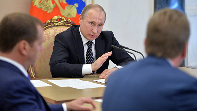 Путин заинтересовался развитием внутренних водных путей России