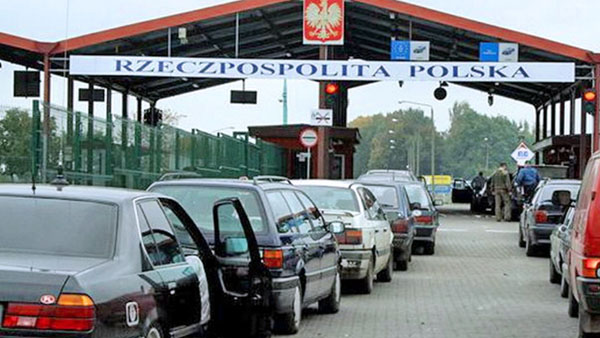 На границе с Польшей в очередях застряли более полутора тысяч авто из Украины