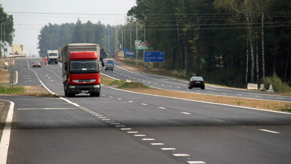 В Гродненской области движение по четырем полосам открыто на очередном участке трассы М6