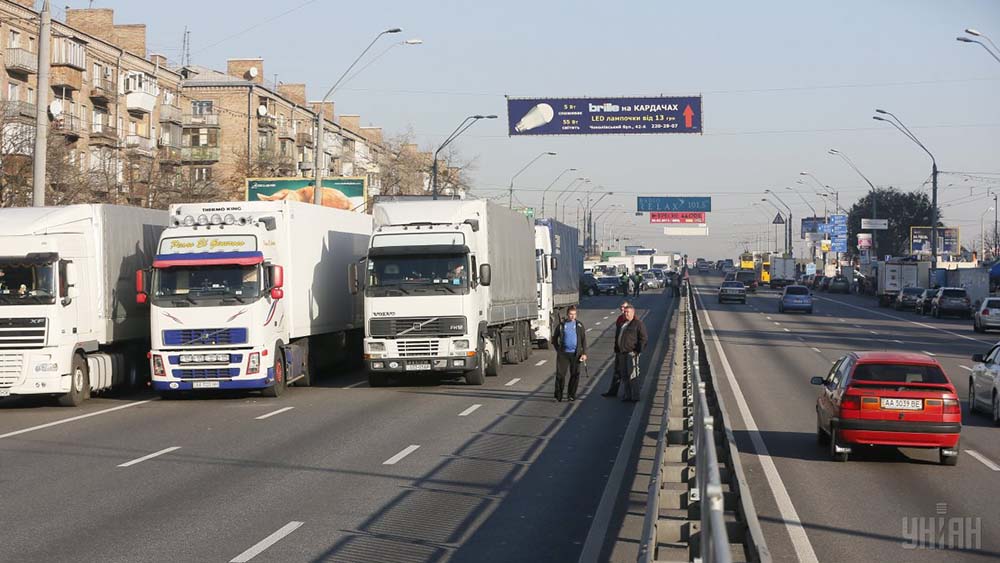 Автоперевозчики с начала года уплатили 0,7 миллиона штрафов за перегруз, лидирует Одесщина