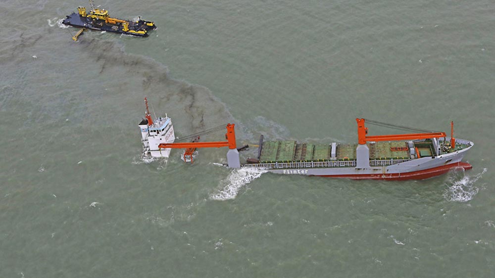 Два нефтяных танкера столкнулись у побережья Бельгии