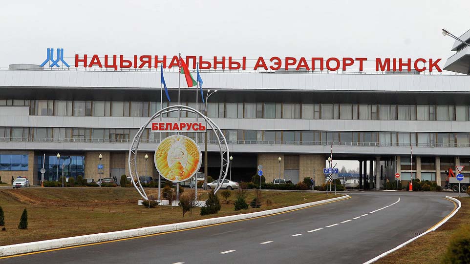 Третий въезд авто на территорию аэропорта Минск становится платным