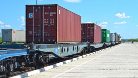 В Риге ожидается тестовый контейнерный поезд из Китая
