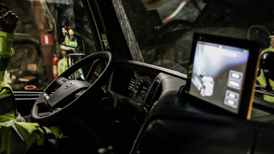 Volvo будет тестировать беспилотные автомобили в Лондоне под видом обычных машин