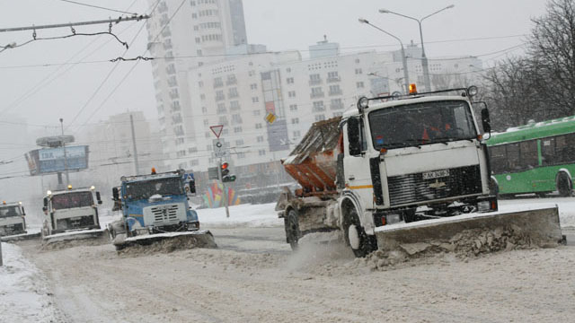 При обработке улиц Минска зимой будут применять только соль и песко-соляную смесь