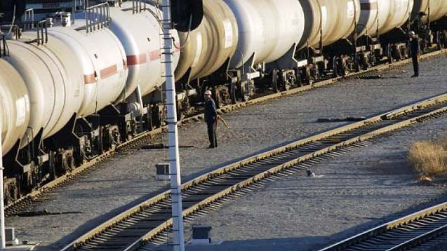 Беларусь с 1 января снижает экспортные пошлины на нефть и нефтепродукты