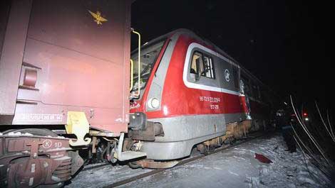 В Сербии столкнулись пассажирский и товарный поезда, пострадали 22 человека