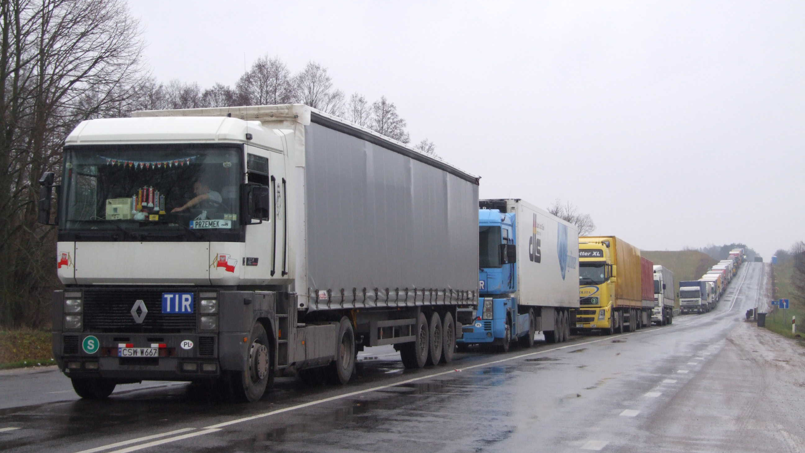 Армянские грузоперевозчики жалуются на препятствия по доставке грузов в Европу