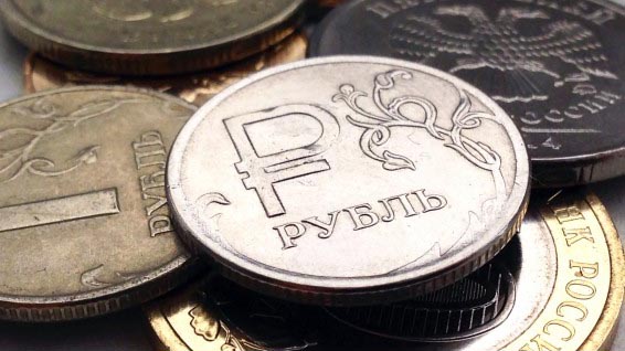 Плановое ослабление российского рубля грозит девальвацией белорусского на 10-13 процентов