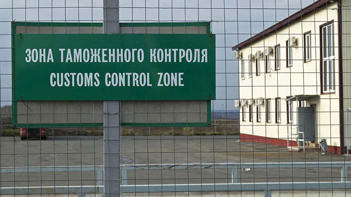 Российская таможня хочет маркировать товары ЕАЭС, чтобы остановить «санкционку»