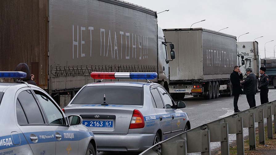 Протесты дальнобойщиков привели к дефициту транспорта в южном федеральном округе России