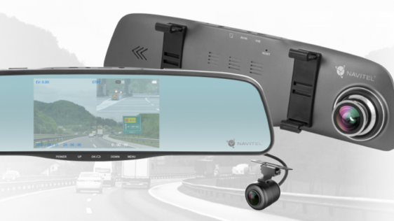 Navitel выпустила зеркало-видеорегистратор с камерой заднего вида