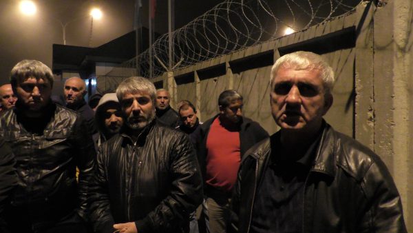 Отказ в даче взяток привел к таможенному коллапсу на границе Дагестана с Азербайджаном