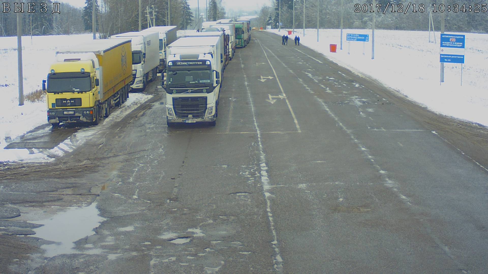 Теперь и на Польшу: на границе Беларуси и ЕС стоят в очереди более 1400 большегрузов