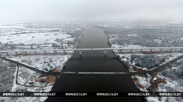 Минобороны: движение по понтонному мосту через Припять восстановлено 