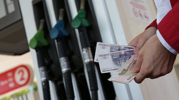 В Москве начали расти цены на бензин