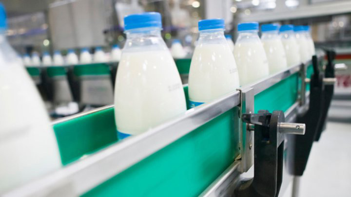 Антимонопольная служба России против монополизации поставок молочки из Беларуси