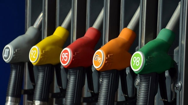 «Белнефтехим»: при нынешних ценах на нефть бензин подорожает на 24%