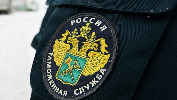 Таможня получила право останавливать фуры еще в трех регионах России без помощи дорожной полиции