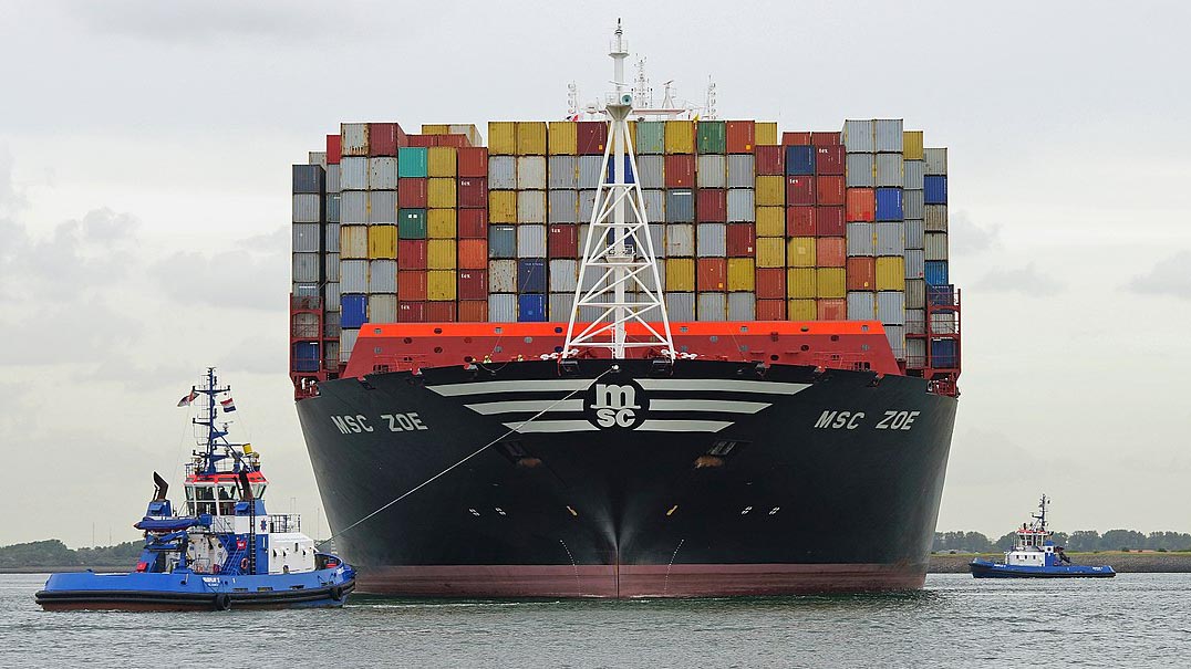 270 контейнеров упали за борт грузового судна в Северном море, в 4 из них — опасные вещества