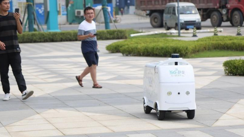 В Китае запустили доставку беспилотными авто