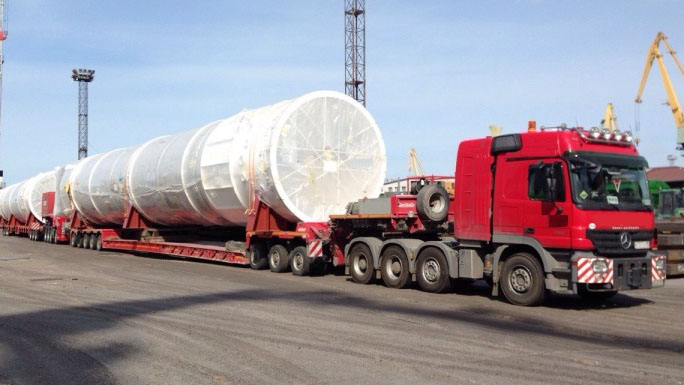 Негабаритное электротехническое оборудование доставили на Зарамагскую ГЭС 16-осным транспортером 