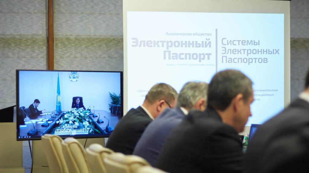 Россия и Беларусь готовы к переходу на электронные автомобильные паспорта с 1 июля 2018 года